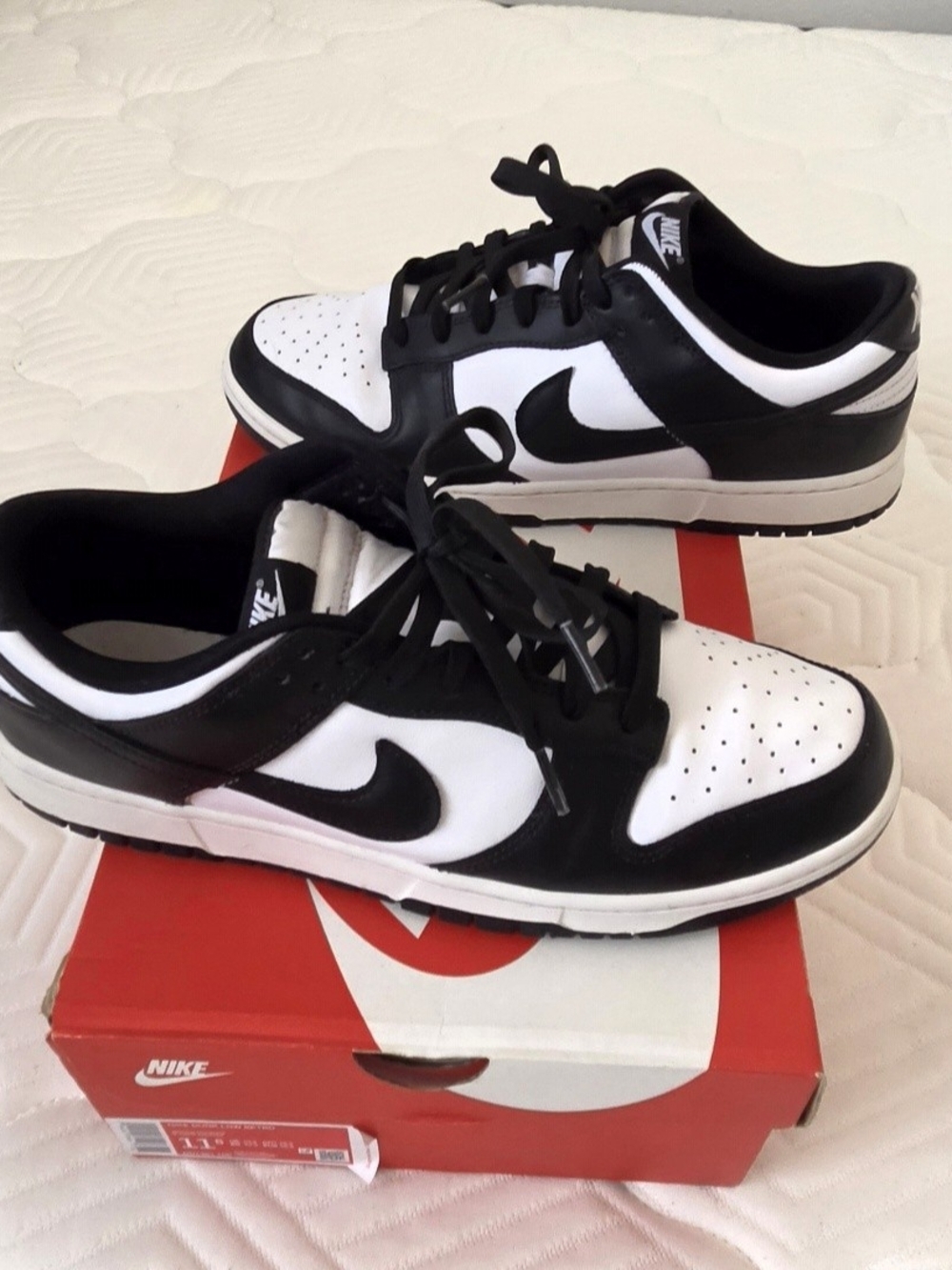 NIKE DUNK LOW RETRO
